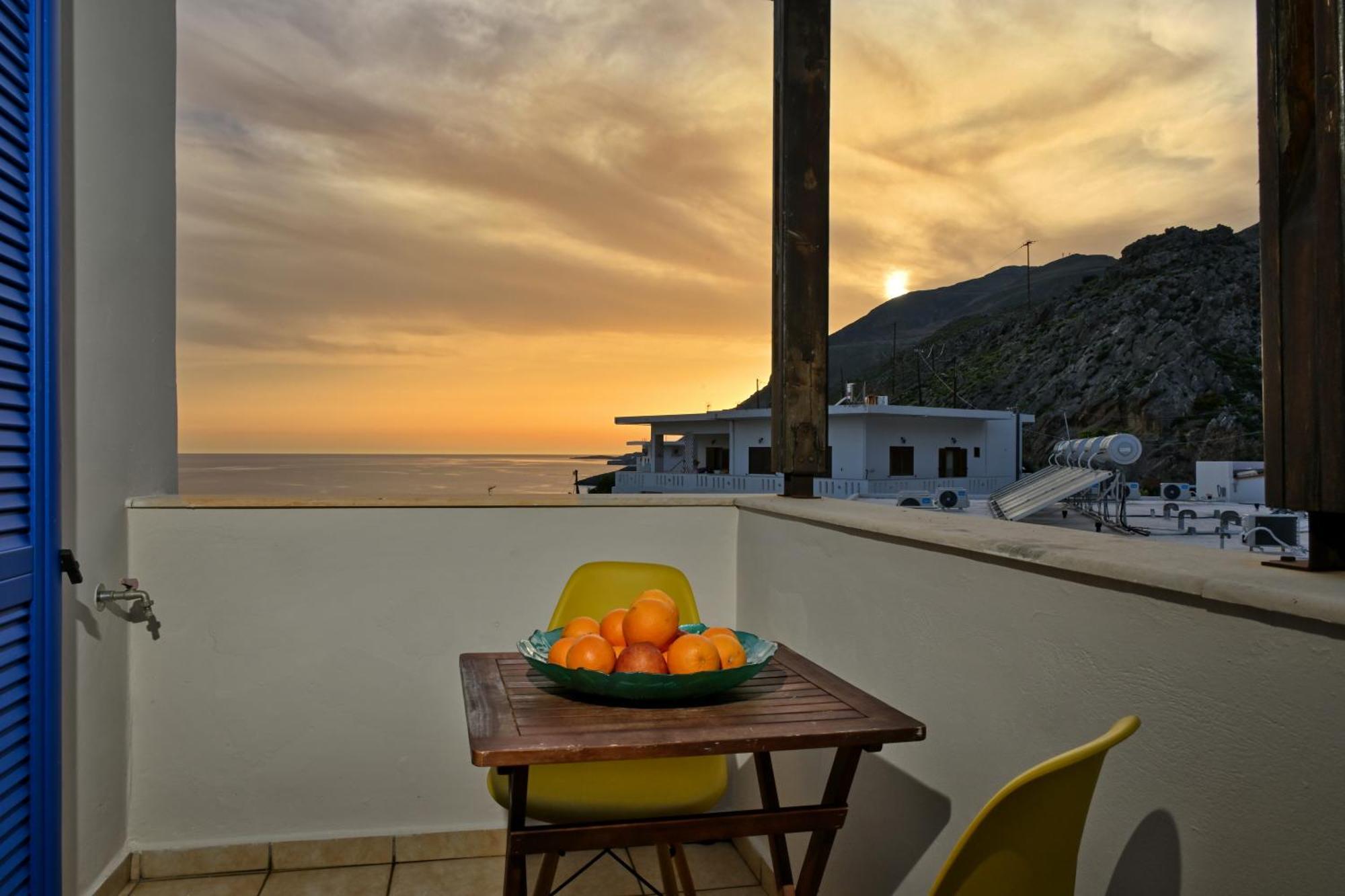 Sfakian Horizon Hotel Hora Sfakion Exterior photo